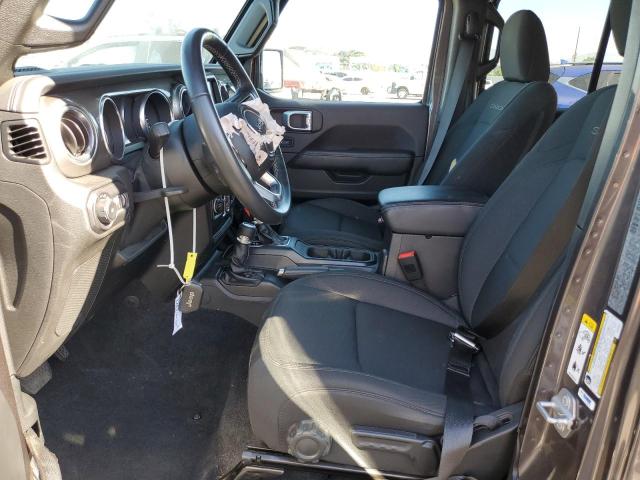 1C4HJXEN1JW328961 Jeep Wrangler Unlimited Sahara