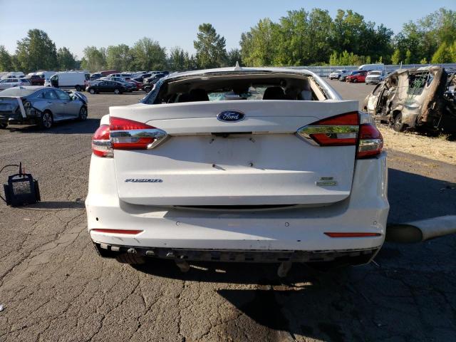 3FA6P0HD0KR279598 Ford FUSION SE