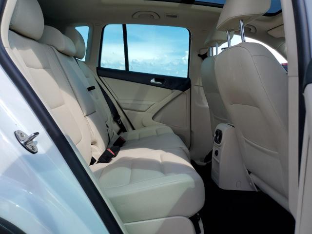 2017 VOLKSWAGEN TIGUAN WOL - WVGRV7AX0HK006695