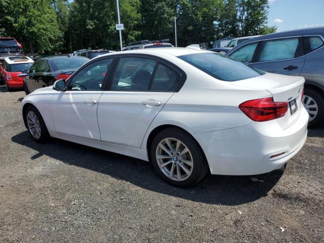 WBA8E5G59JNV02011 BMW 320 XI