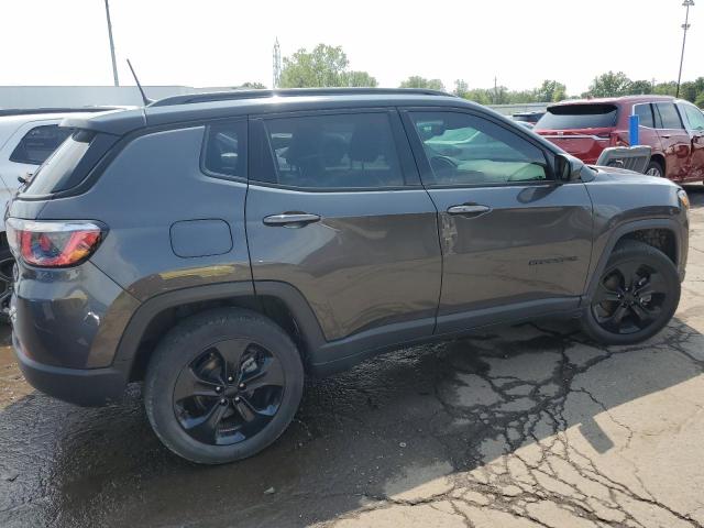 3C4NJDBB0JT401044 Jeep Compass Latitude