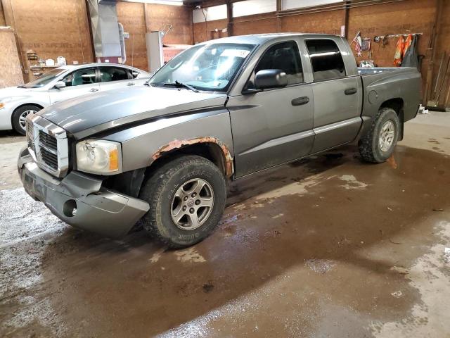 2005 Dodge Dakota 