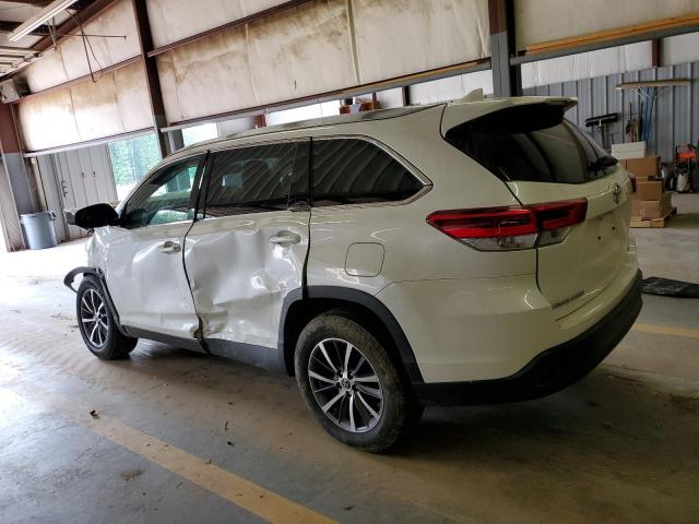 VIN 5TDKZRFH6KS568589 2019 Toyota Highlander, SE no.2