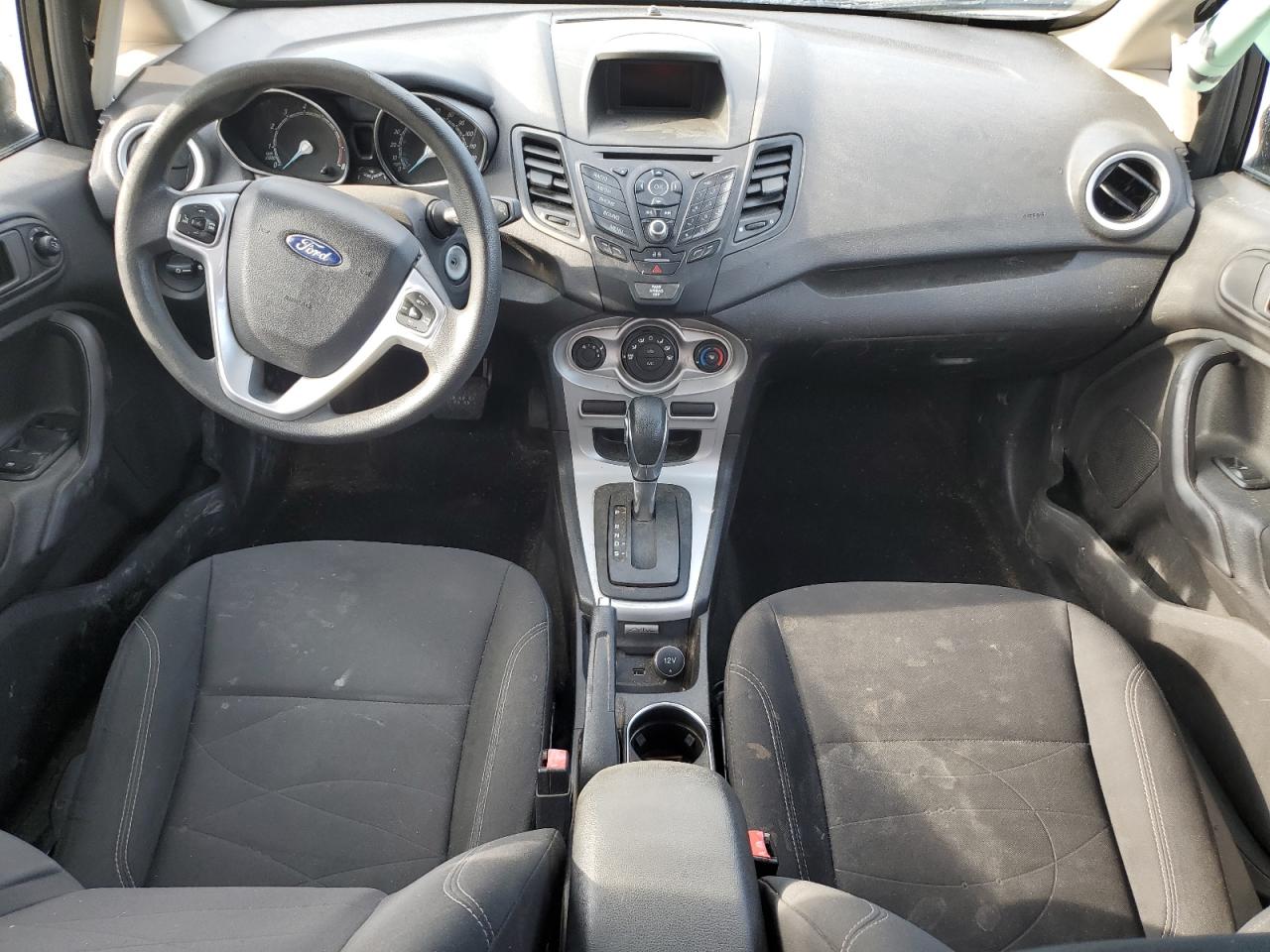 3FADP4BJ7KM134648 Ford Fiesta SE 8