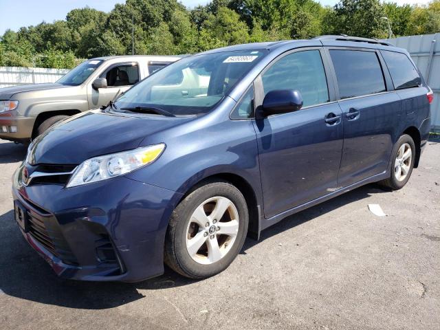 2018 Toyota Sienna LE