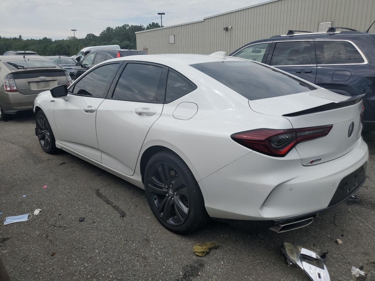 19UUB6F57NA003174 Acura TLX TECH A 2