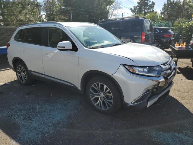 JA4AZ3A38JZ016443 Mitsubishi Outlander Se