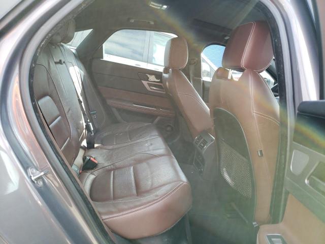 SAJBL4BV5GCY05812 Jaguar Xf R - Sport