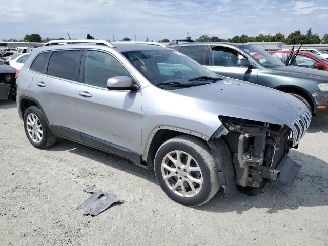1C4PJLCBXFW627806 Jeep Cherokee Latitude