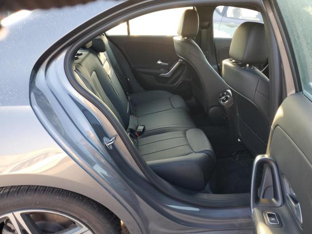 W1K3G4FB7NJ331528 Mercedes-Benz A 220 4matic