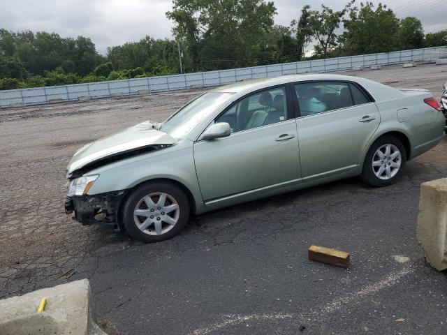 2005 Toyota Avalon XL