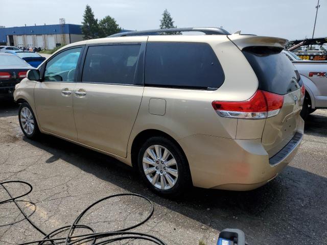 2011 Toyota Sienna - Image 2