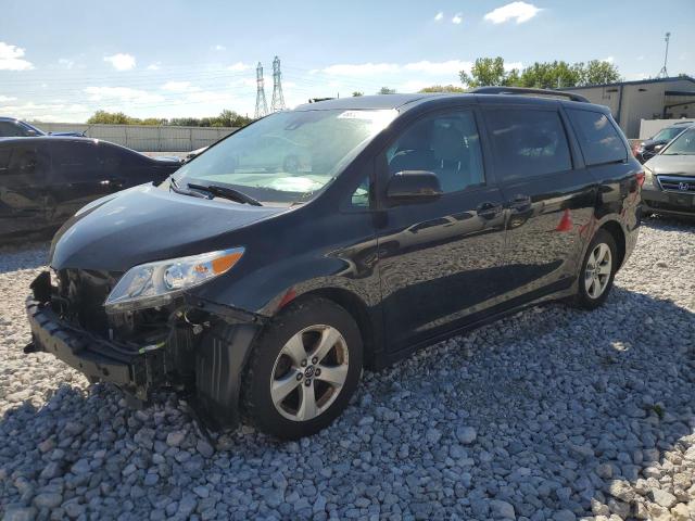 2018 Toyota Sienna LE