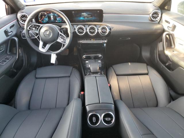 W1K3G4FB7NJ331528 Mercedes-Benz A 220 4matic