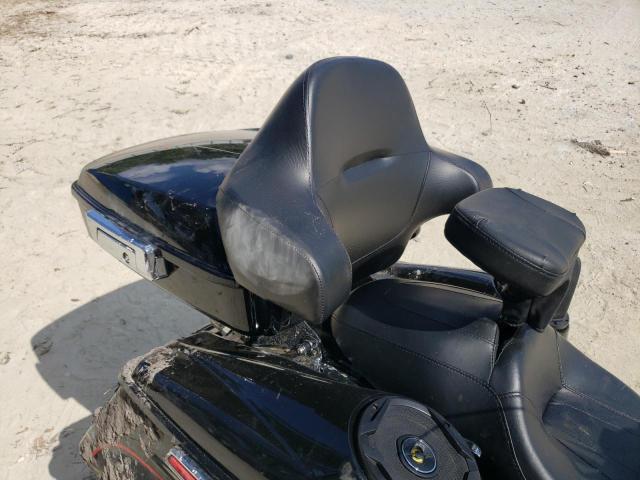 2017 HARLEY-DAVIDSON FLTRU 1HD1KGD10HB670348