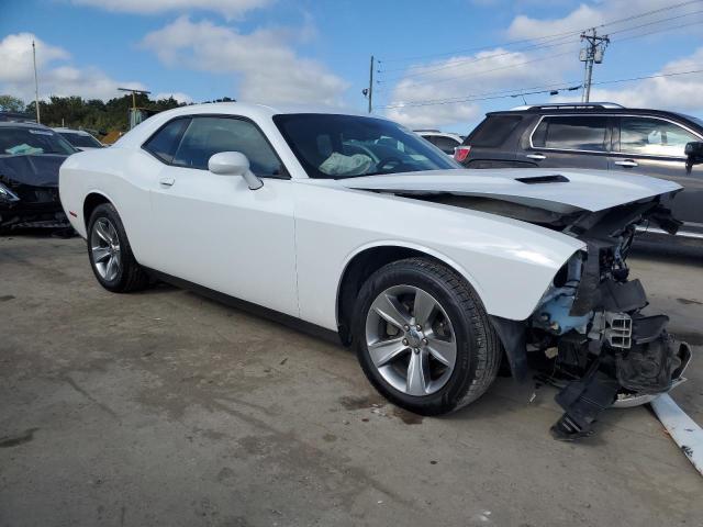 2C3CDZAG8HH588971 Dodge Challenger Sxt