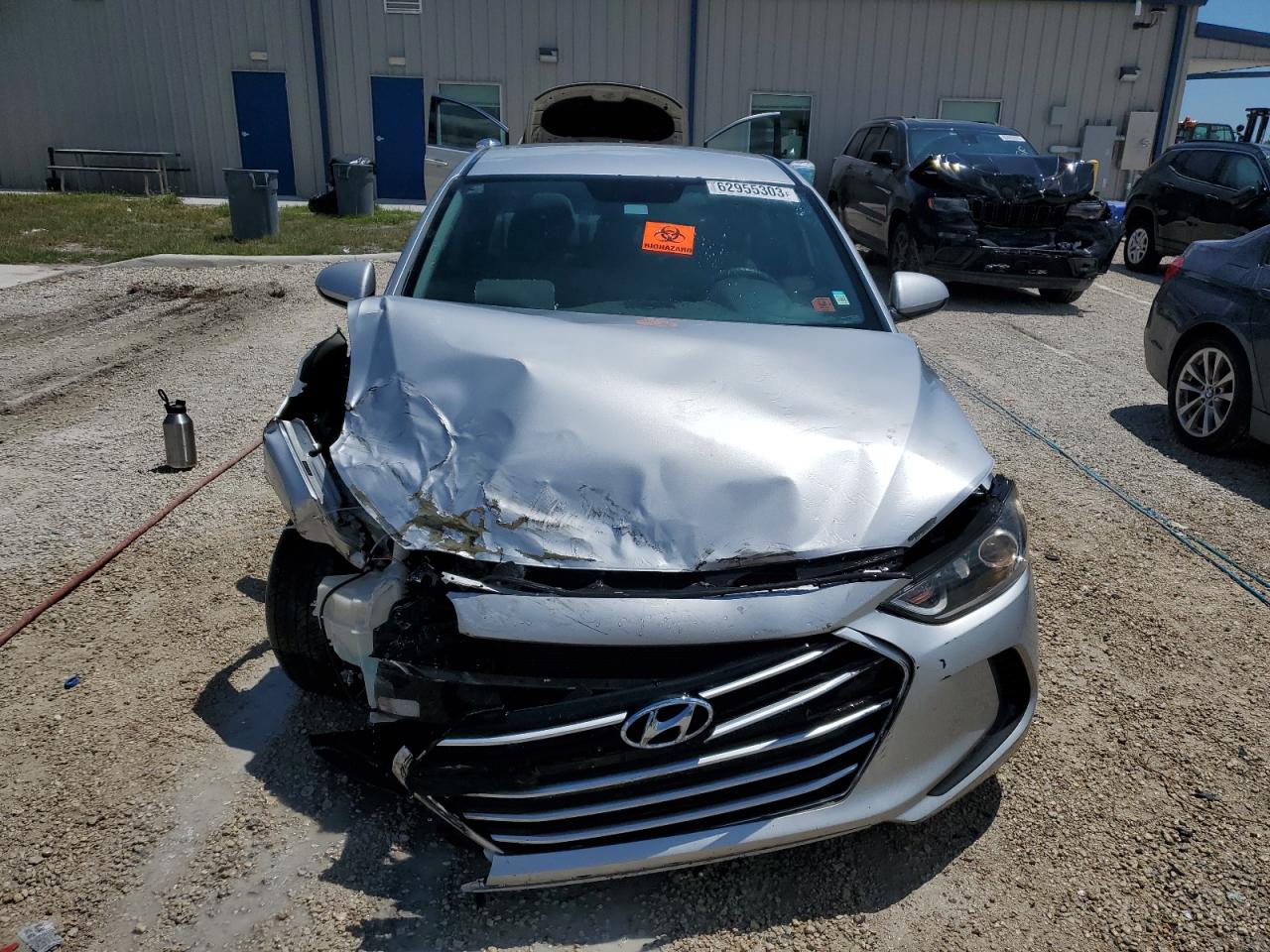 2017 Hyundai Elantra Se vin: 5NPD84LF2HH028849