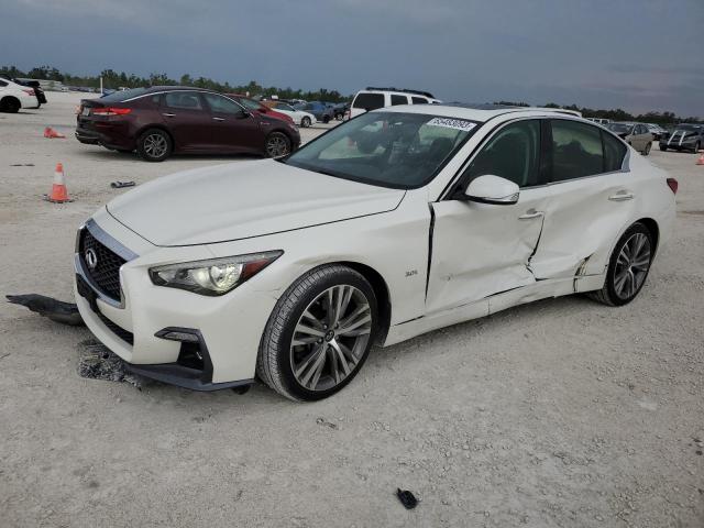 2018 INFINITI Q50 LUXE