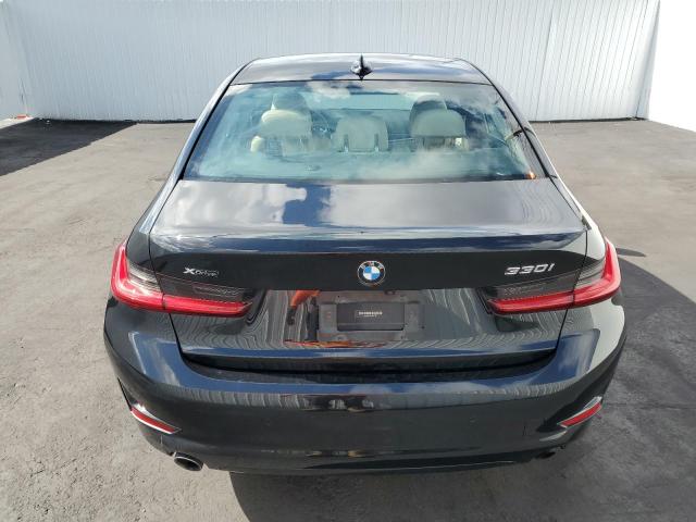 3MW5R7J02M8C07811 BMW 3 Series 330XI 6