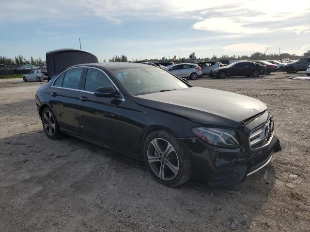 WDDZF4JB8KA670542 2019 MERCEDES-BENZ E-CLASS, photo no. 4