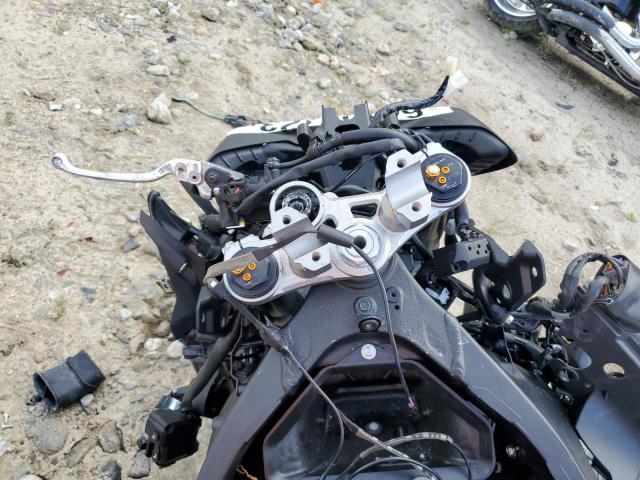 2017 YAMAHA FZ10 JYARN48E3HA000902