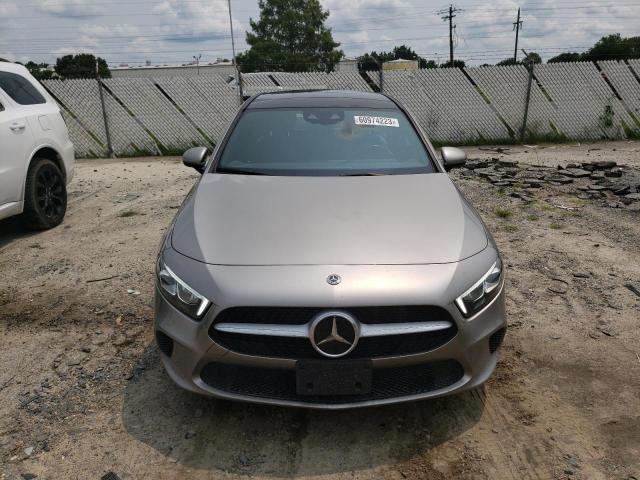 WDD3G4FB9KW019273 Mercedes-Benz A 220 4matic