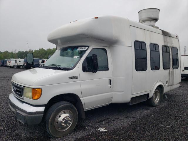 2004 Ford Econoline Cargo Van 