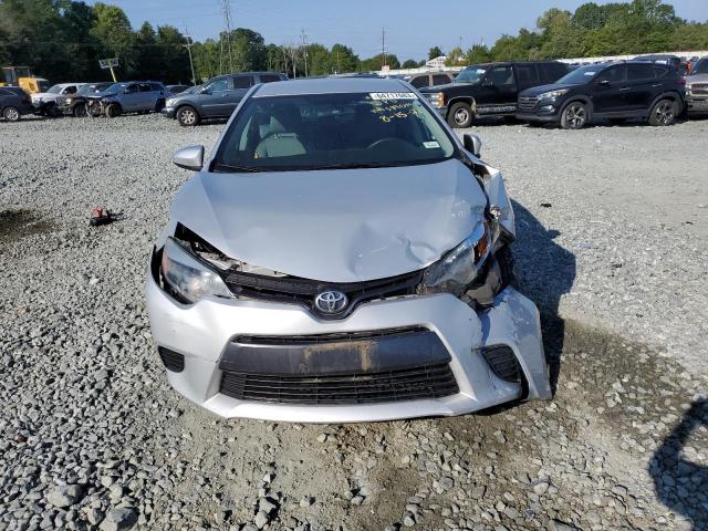 Седани TOYOTA COROLLA 2016 Сріблястий
