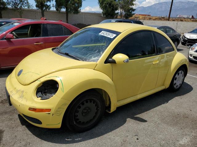 2010 Volkswagen New Beetle 