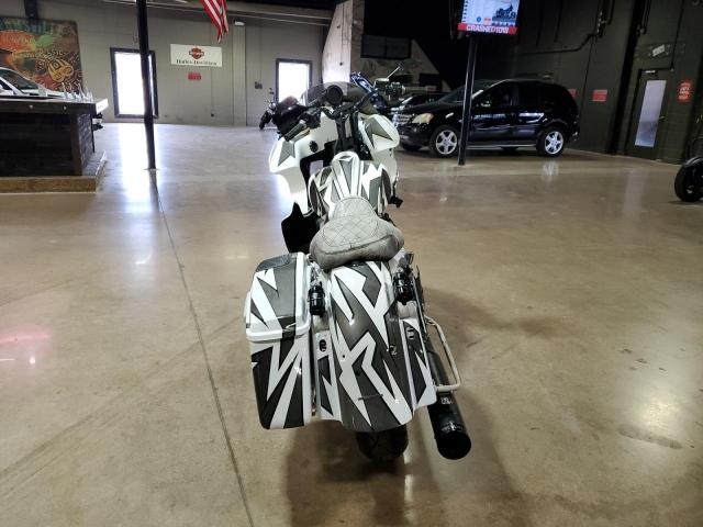 2011 HARLEY-DAVIDSON FLHTP 1HD1FMM15BB606882