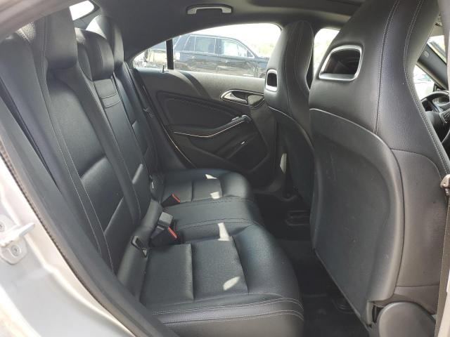 WDDSJ4EB8JN559460 Mercedes-Benz CLA 250