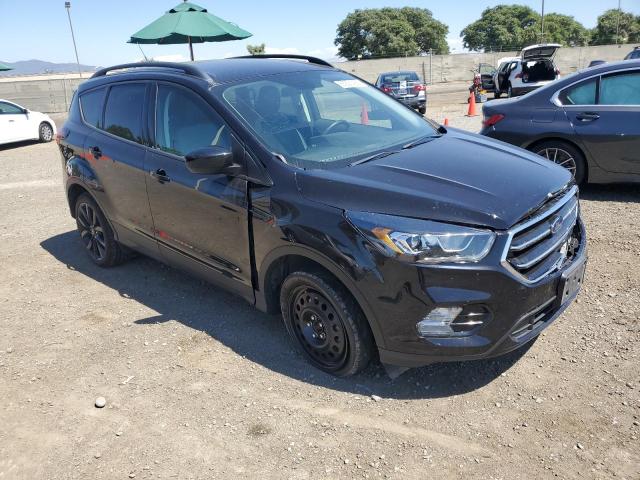 1FMCU9GDXKUB05067 Ford ESCAPE SE
