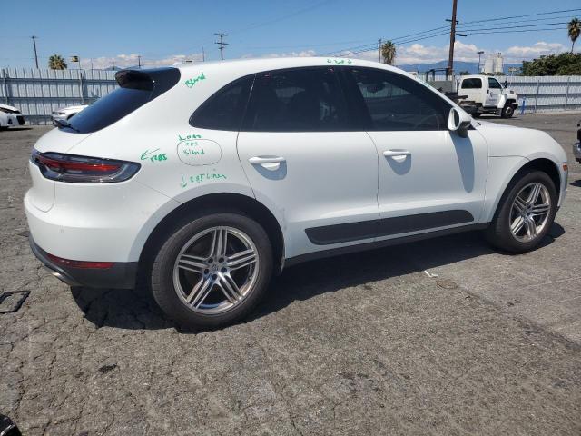 VIN WP1AA2A58KLB06915 2019 Porsche Macan no.3