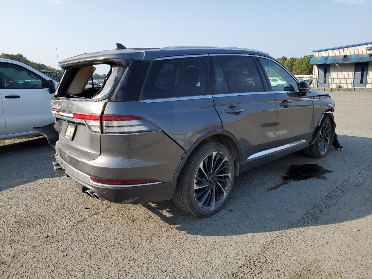 5LM5J7XC1MGL18274 Lincoln Aviator RE 3