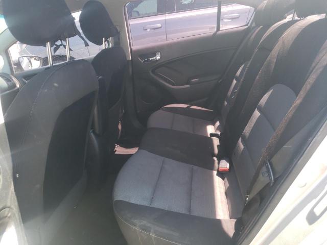 KNAFX4A8XE5046671 KIA FORTE EX