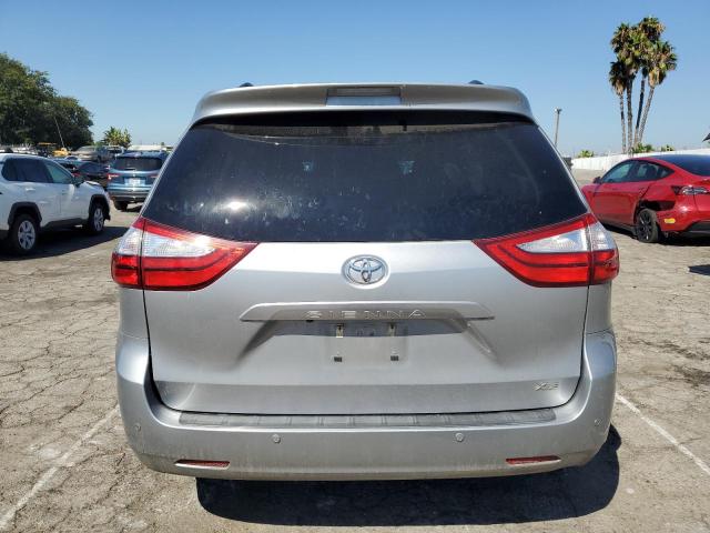5TDYZ3DC2HS833919 Toyota SIENNA XLE