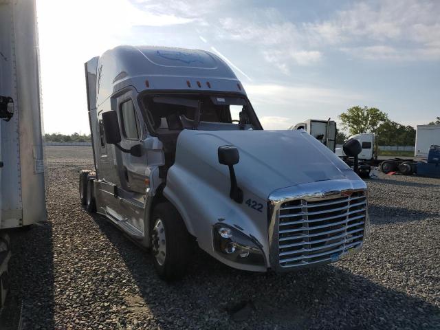 Lot #2501509166 2020 FREIGHTLINER CASCADIA 1 salvage car