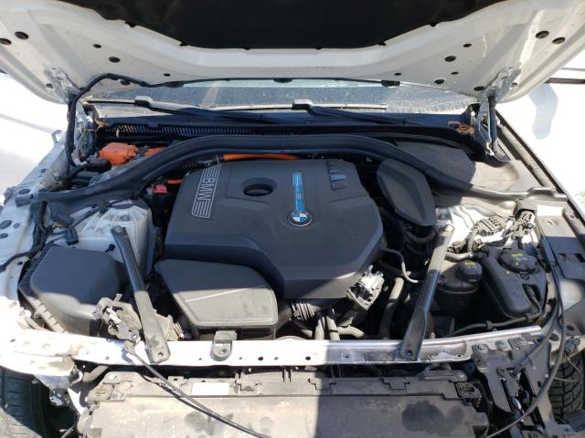 WBAJA9C59JB032767 BMW 530e