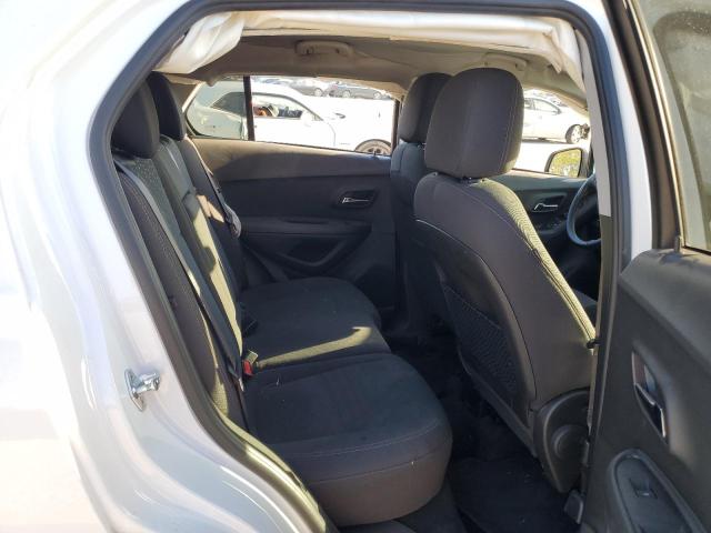 KL7CJKSB8LB083123 Chevrolet TRAX LS