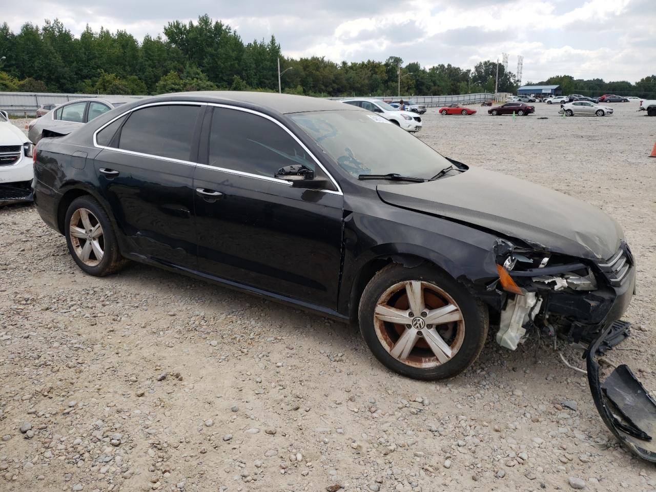 Lot #2209746201 2013 VOLKSWAGEN PASSAT SE