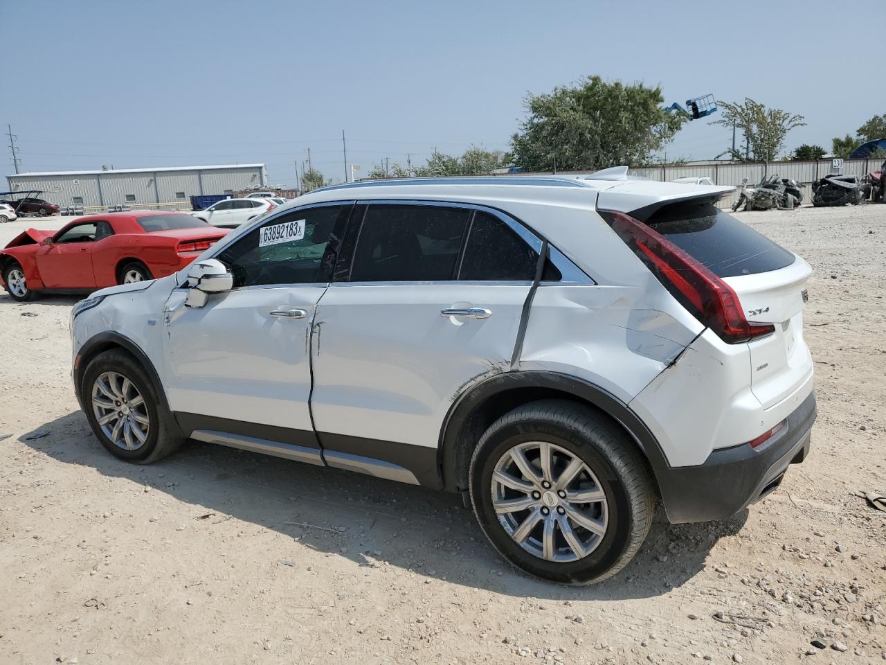 1GYFZDR46MF045776 Cadillac XT4 PREMIU 2