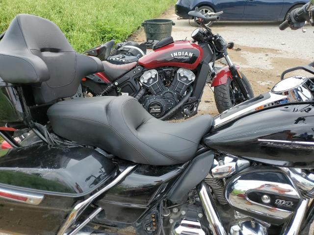 2019 HARLEY-DAVIDSON FLTRU 1HD1KGF1XKB661290