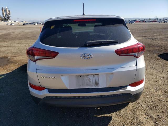 KM8J23A43JU671945 Hyundai TUCSON SE