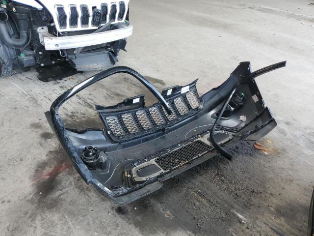 1C4RJEAG0JC431032 Jeep Grand Cherokee Laredo