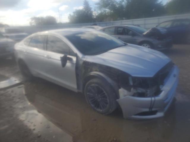 3FA6P0T9XGR326095 Ford FUSION SE