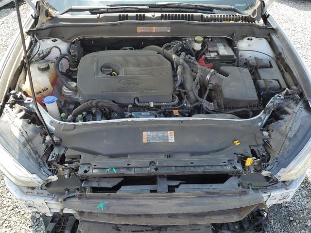 3FA6P0HD8HR247717 Ford FUSION SE