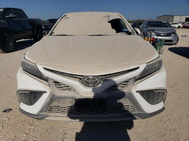  TOYOTA CAMRY 2022 Білий