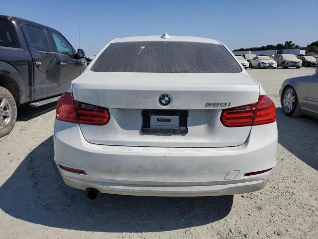 WBA3B1C53EK131470 BMW 320 I