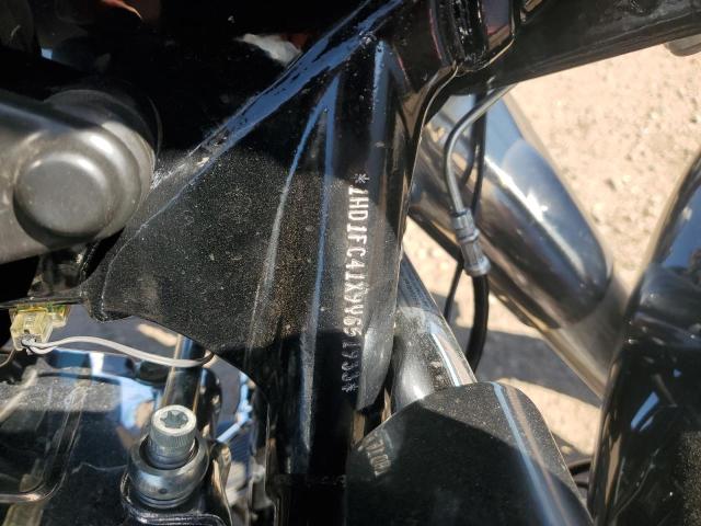 2009 HARLEY-DAVIDSON FLHTCU - 1HD1FC41X9Y651933