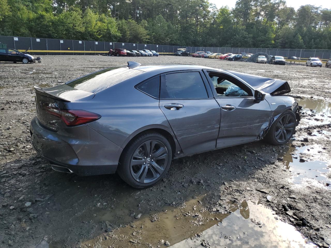 19UUB6F57NA002798 Acura TLX TECH A 3